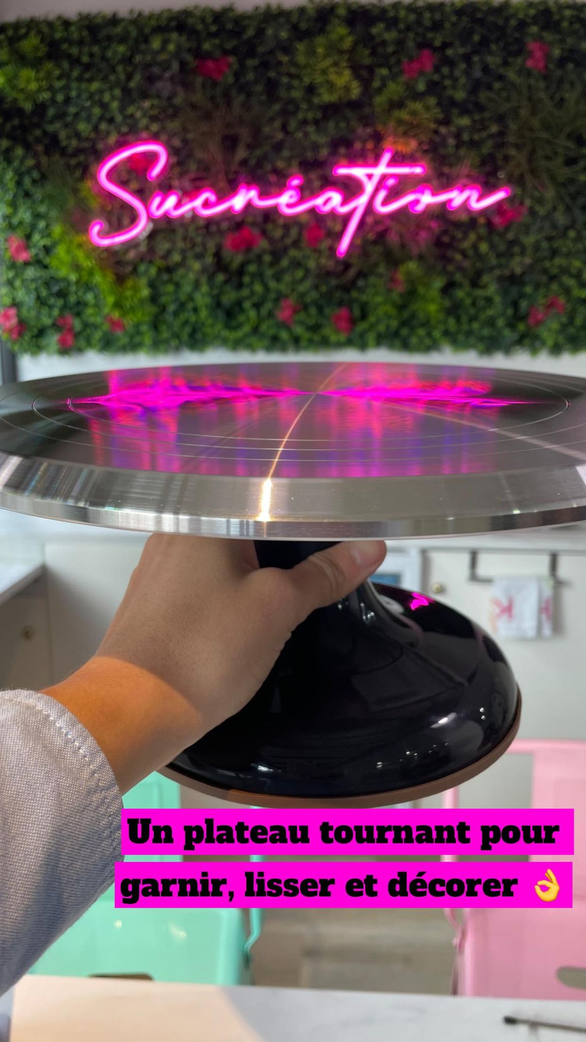 plateau tournant pour la pâtisserie
